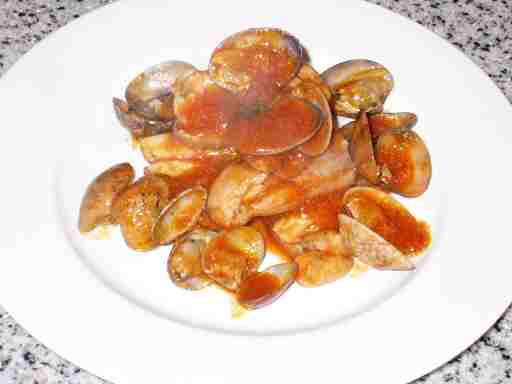 �C�^���A����,�A�T���ƌ{���̃g�}�g�ύ���